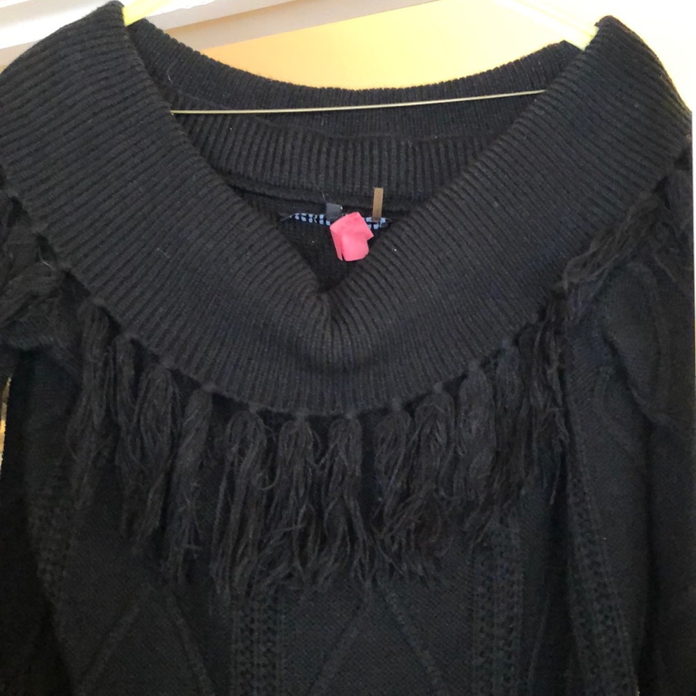 Sweater - Picture 2 of 3